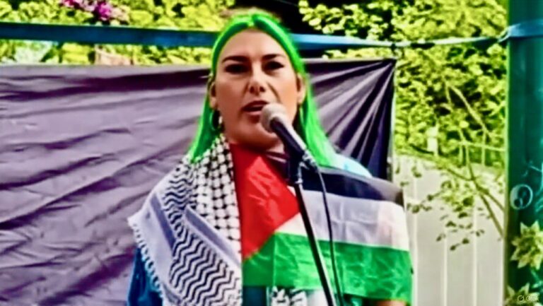 Lidia Thorpe’s Explosive Threat: “I’ll Burn Down Parliament House” – A Fiery Stand or Dangerous Rhetoric?